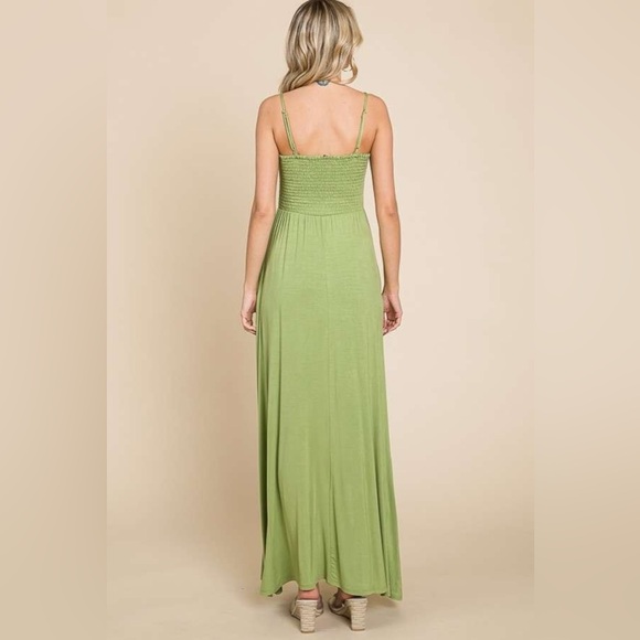 Culture Code Full Size Smocked Cami Maxi Dress with Pockets - Picture 2 of 4